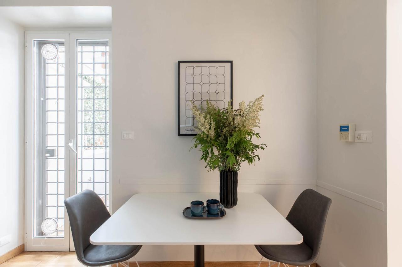 Iflat Blue Cozy Loft Near Saint Peter Rom